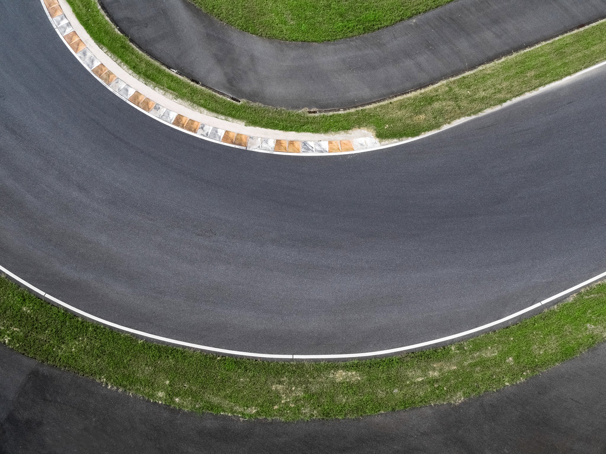 Driving Electric curva