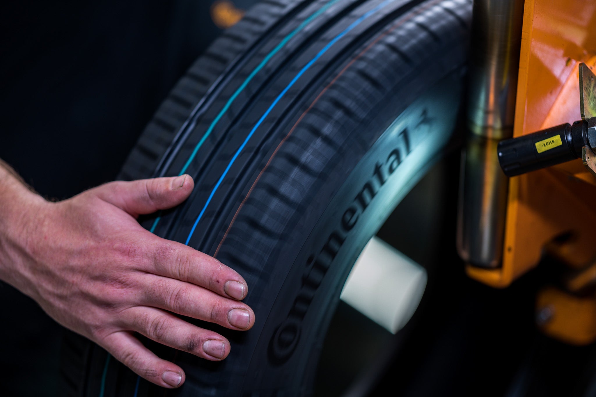 The production of tires in Korbach, Germany