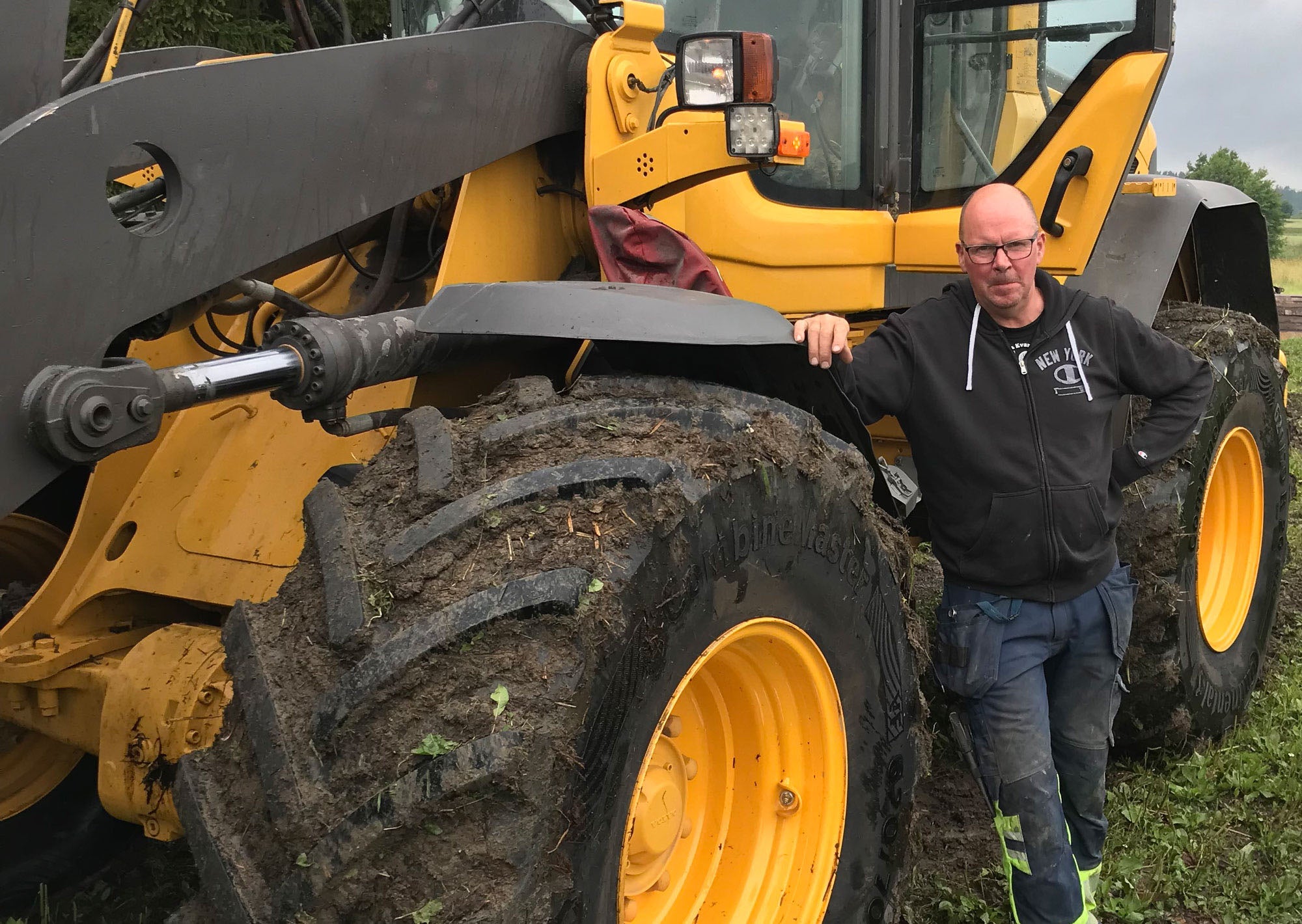 Volvo Loader on Continental VF CombineMaster 620/70R26