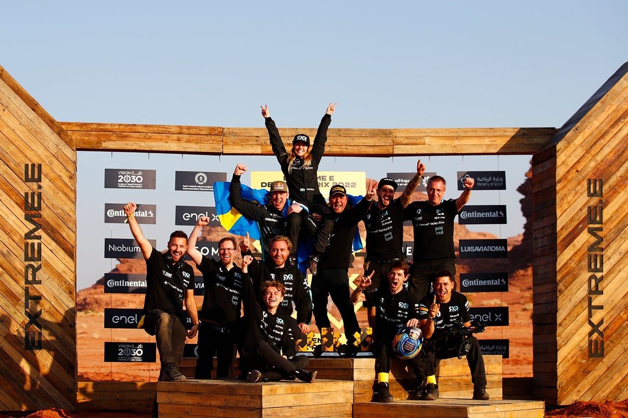 Traction Challenge Johan Kristoffersson (SWE), Rosberg X Racing, and Mikaela Ahlin-Kottulinsky (SWE), Rosberg X Racing, 1st position, celebrate with their team on the podium